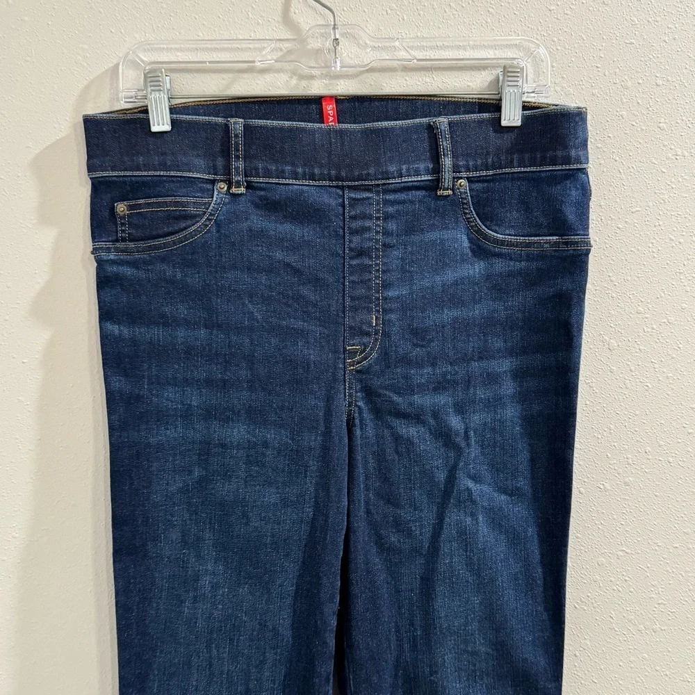 Spanx Size Large Midnight Shade Flare Wide Leg Jeans Pull On Stretch Comfort - Picture 6 of 6